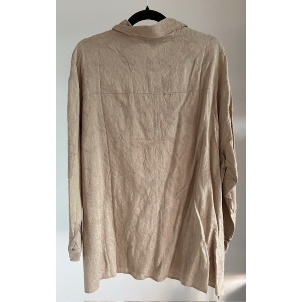 Davi & Dani Tan Textured Jacquard Button Down Shirt Oversized Blouse 1XL - Picture 3 of 3